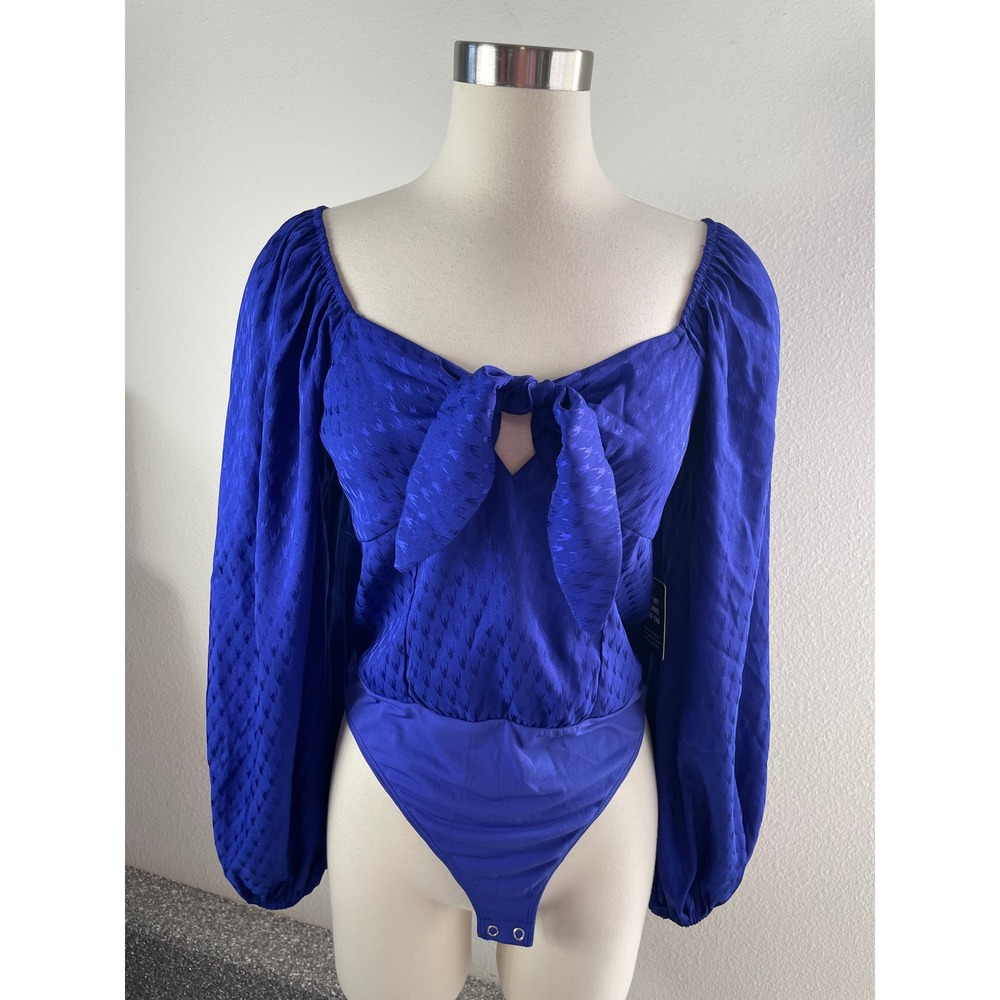 NEW Express Womens Medium Royal Blue Jacquard Tie Front Puff Sleeve Bodysuit